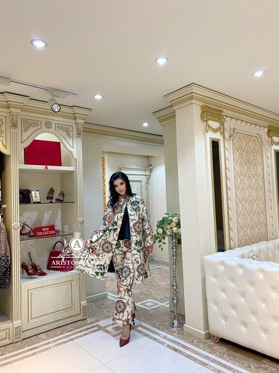 Превосходный Костюм с брюками стиль VERSACE бежевый