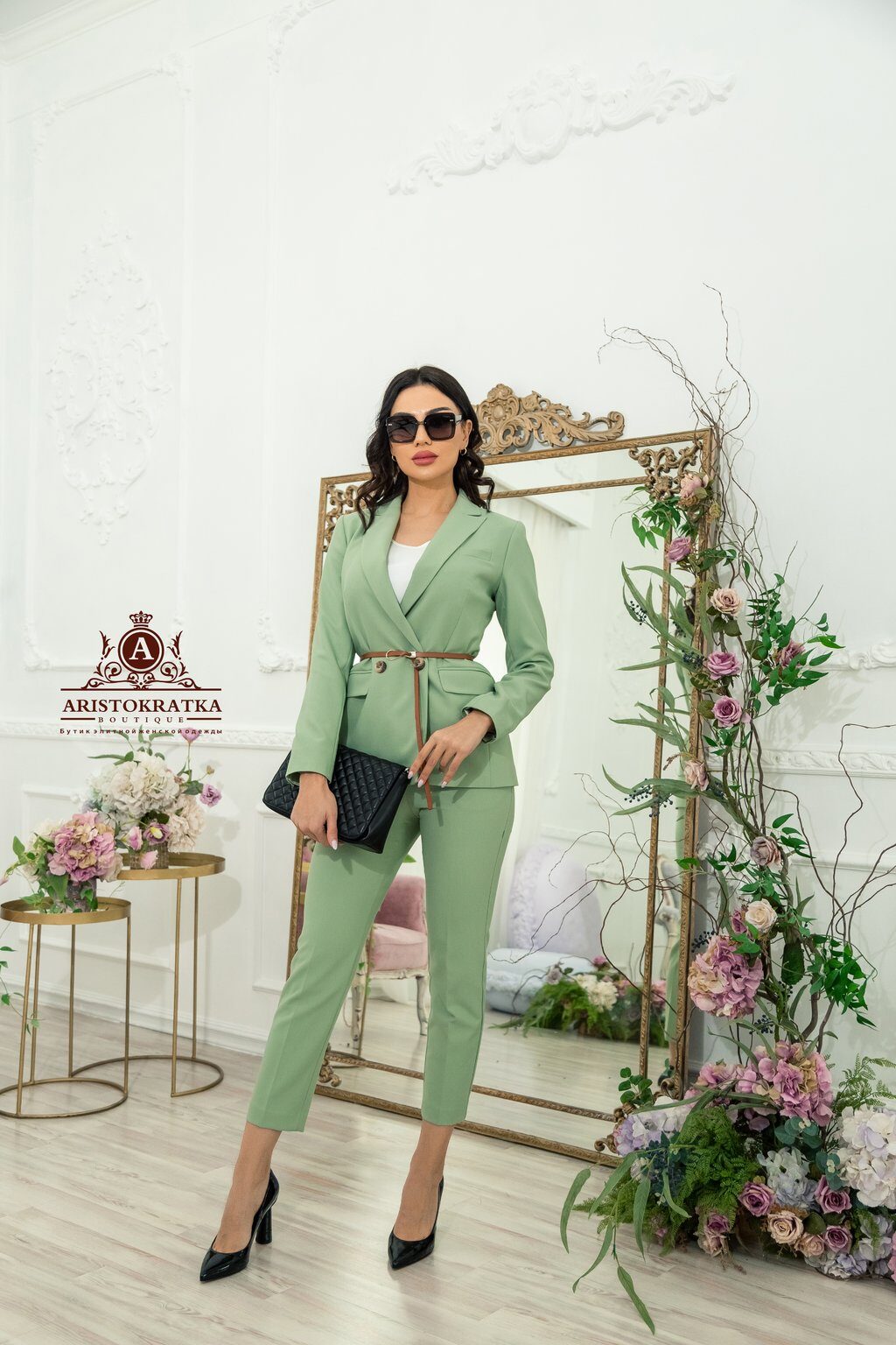 Костюм с брюками  GIZIA